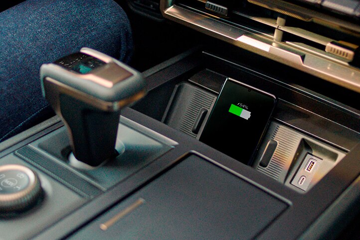 Hummer EV SUV 2025 interior